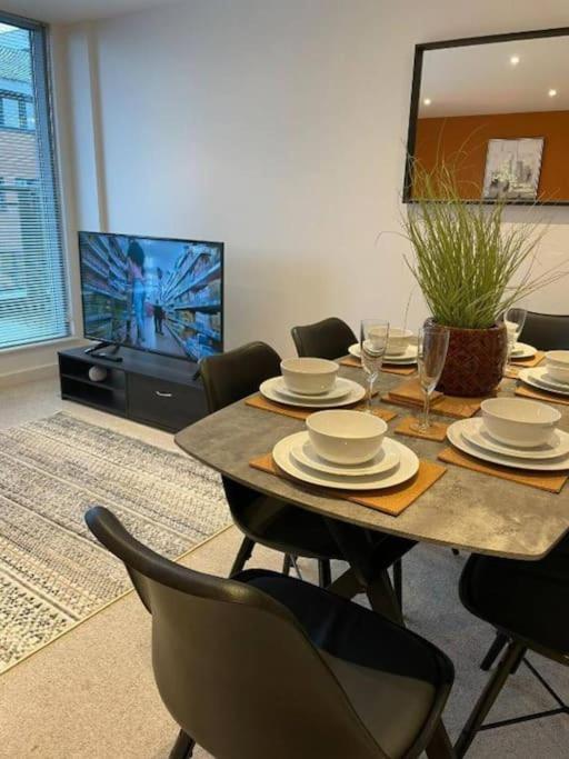 Paramount City Living 105 Swindon Zewnętrze zdjęcie
